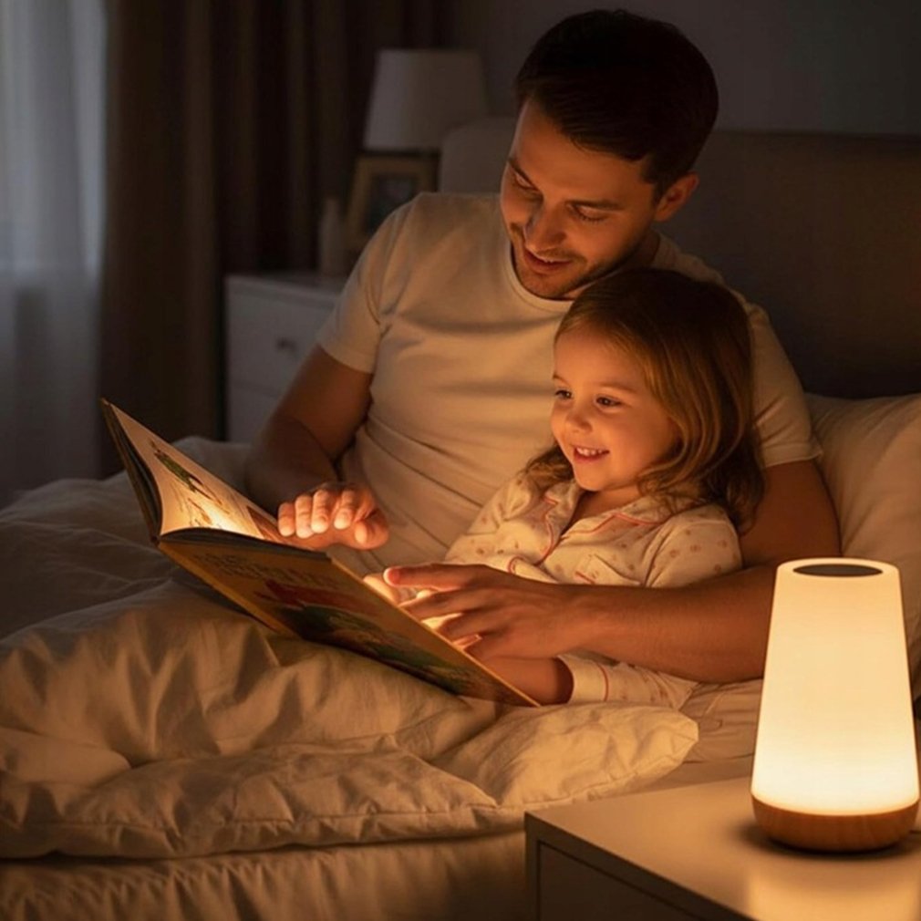 led-naktine-lempa-su-pulteliu-ir-lietimui-jautriu-valdymu