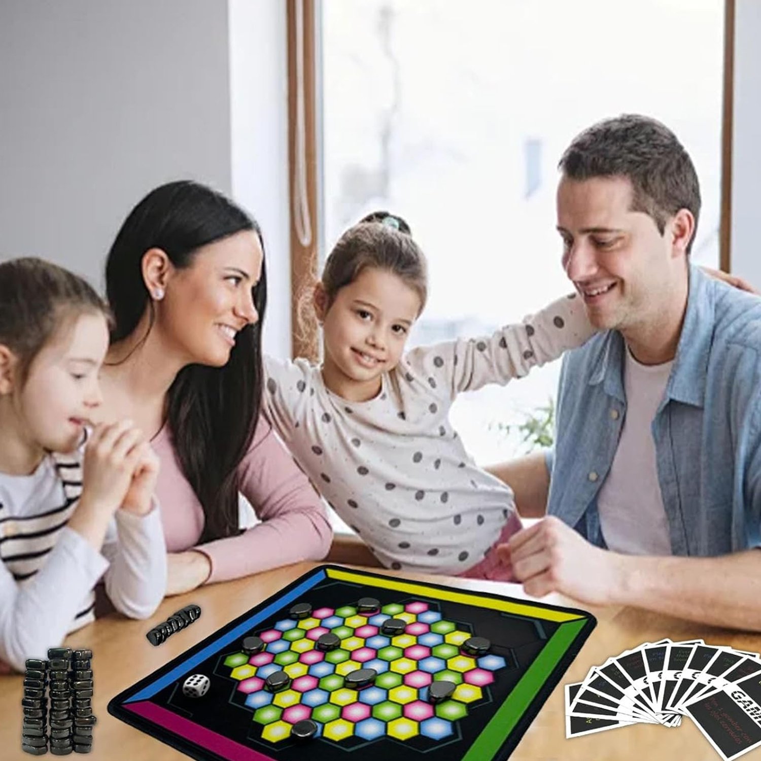 stalo-zaidimas-magnetic-bomber-magnetine-strategija-visai-seimai