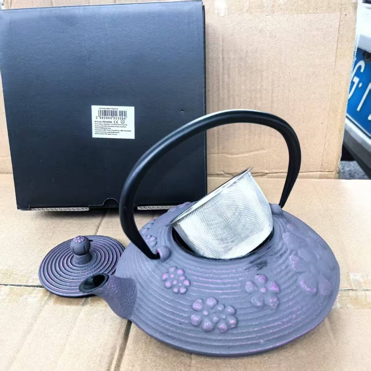 ketaus-arbatinukas-su-metaliniu-sieteliu-tr2309b
