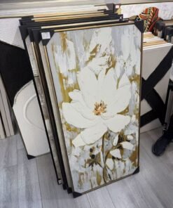 „Baltoji magnolija“ reljefinis vertikalus paveikslas, 60 × 120 cm